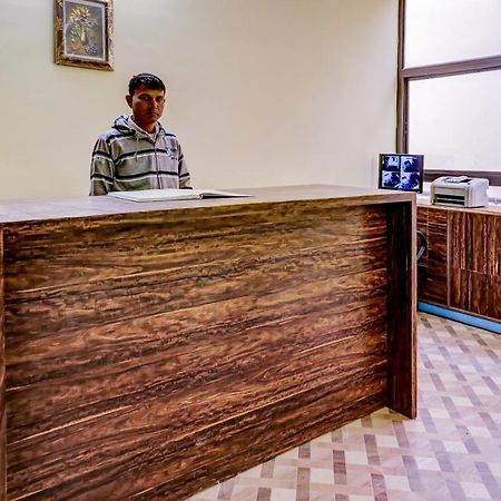 Oyo 67335 Hotel Madhuban Ajmer Ngoại thất bức ảnh